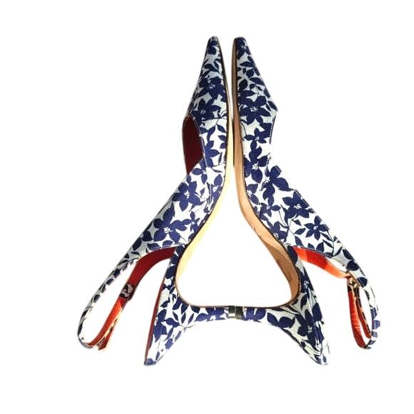 Blue and white Floral Kitten heel by Bettye Muller sz 37.5 - Picture 5 of 6